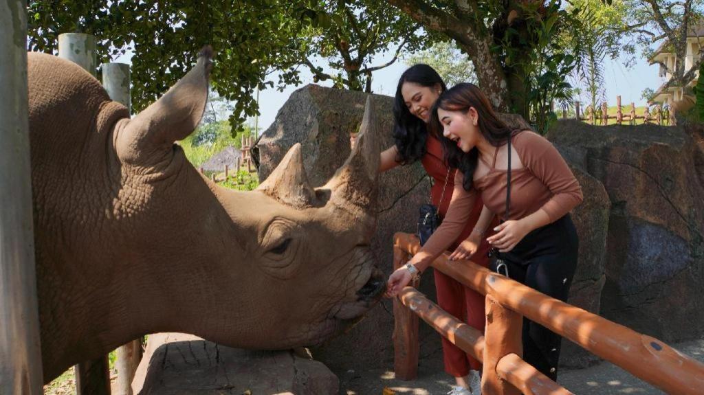 Baobab Safari Resort Prigen Dış mekan fotoğraf